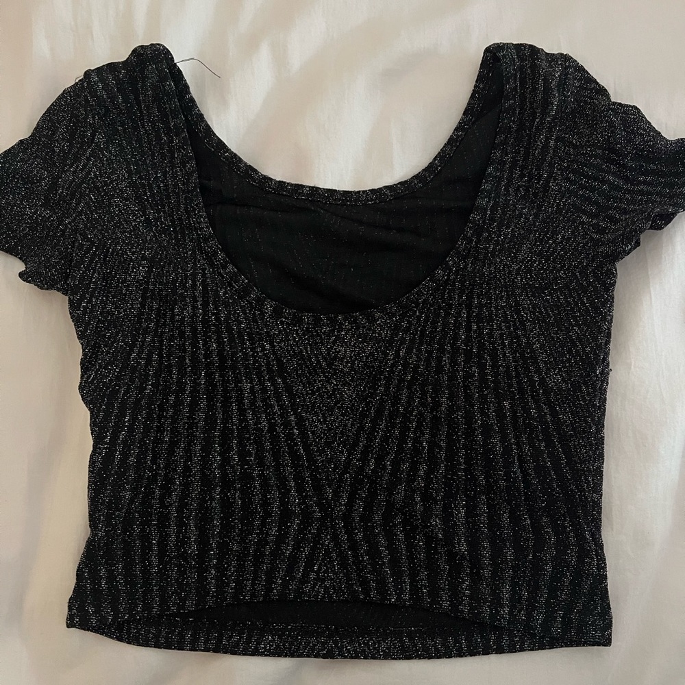 Top - Picture 2 of 2